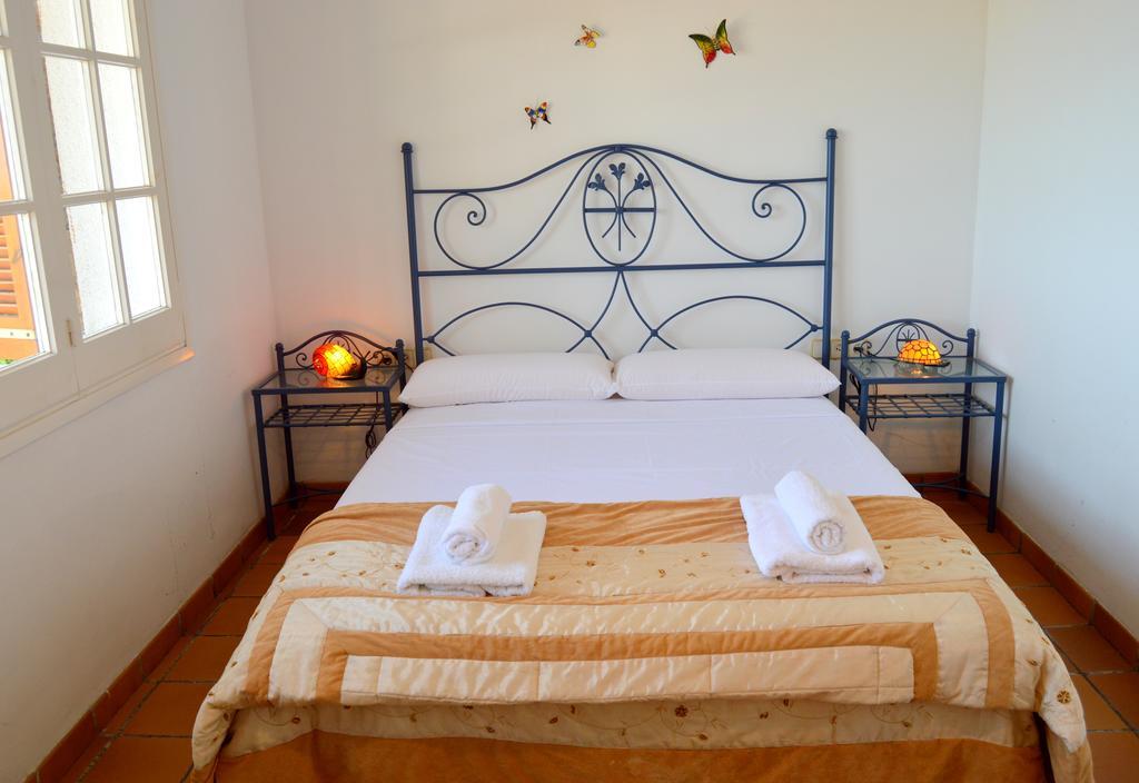 Villa Blanca Paloma - Holiday House à Tossa de Mar Chambre photo
